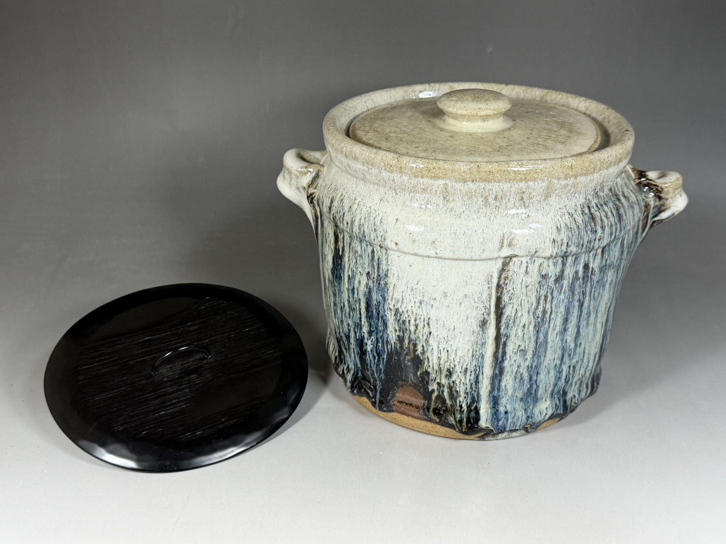 中里逢庵 (十三代中里太郎右衛門) 叩き朝鮮唐津 耳付水指 / 木具師 橋村萬象 方木目 塗蓋