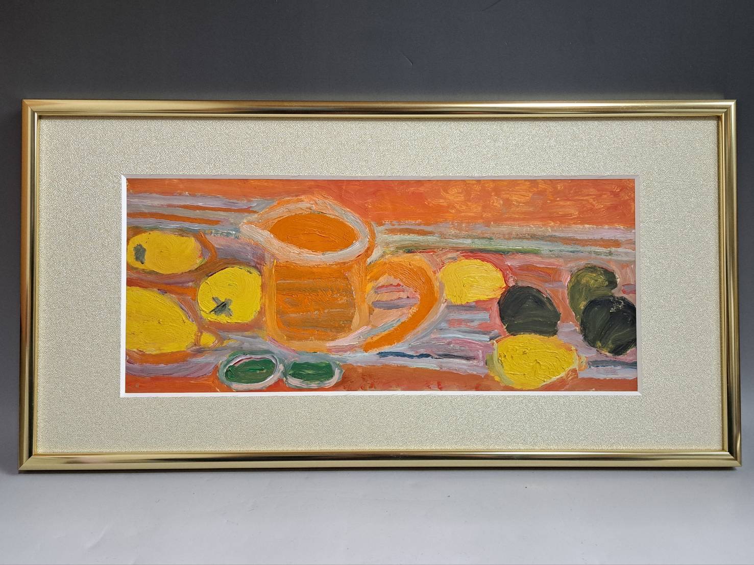 甲斐仁代 油彩 「カップとびわ」 1959年作