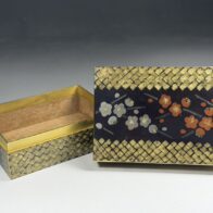 人間国宝 大角幸枝 造 黄銅製 梅文 小箱