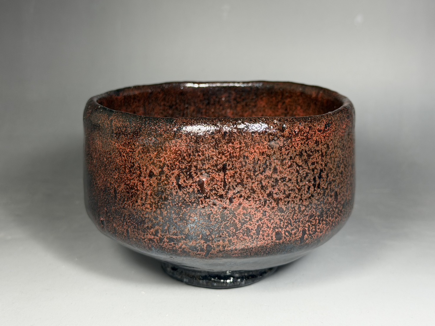 太閤窯 二代 小西平内 造 朱釉 黒茶碗