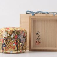 藤田喬平「手吹飾筥 紅白梅」