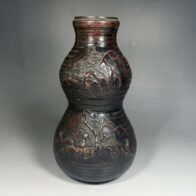 本間琢斎 班紫銅 桜閣山水瓢箪形 花入