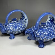 二代 宮川香山 (真葛香山) 「青華 萬年亀水瓶」