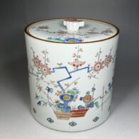 酒井田柿右衛門「花鳥 筒水指」