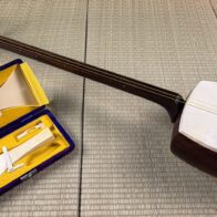 三味線 演奏会用(子持ち綾杉彫り)