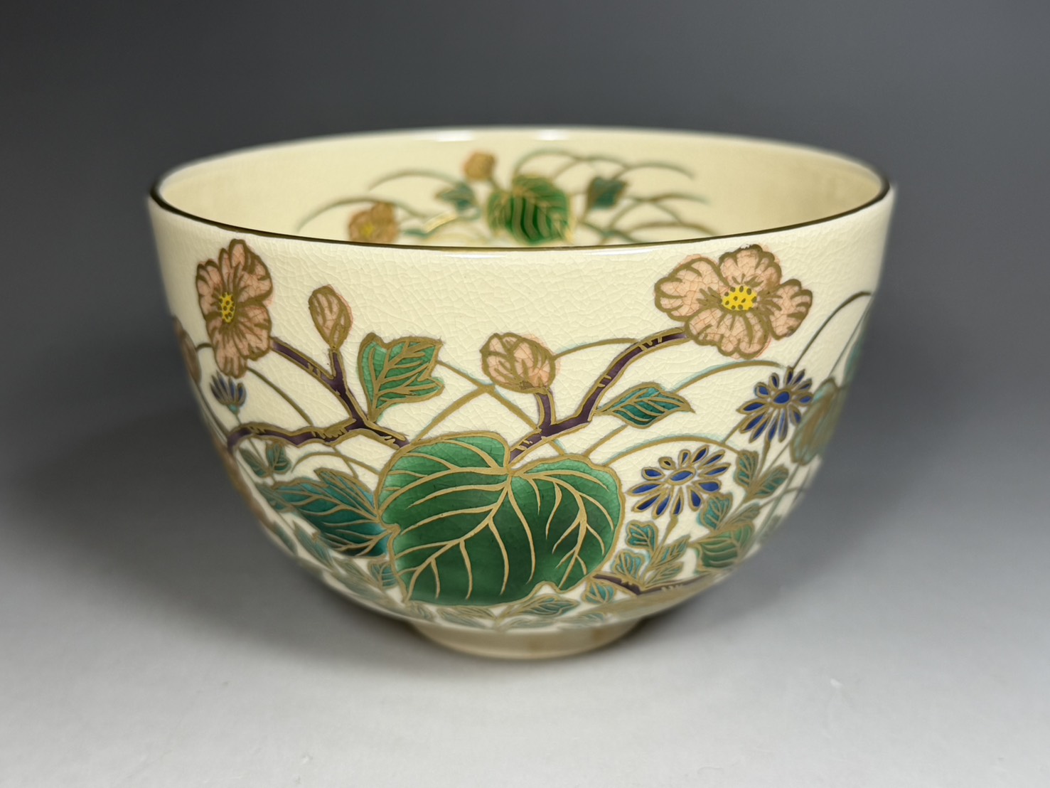 清閑寺窯 杉田祥平「色絵秋海棠画 茶碗」